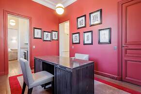 Luxury Mansion With Garden in Heart of Neuilly