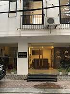 Lavender Building Van Cao