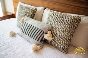 NHOA 303A Lux 2BR Pool View Aldea Zama