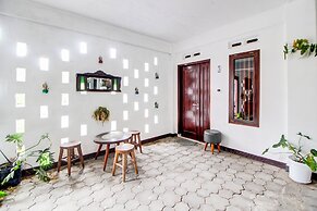 OYO 94371 Omah Sarindoyo