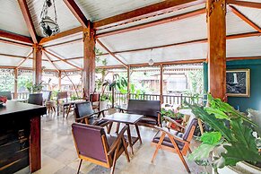 OYO 94371 Omah Sarindoyo