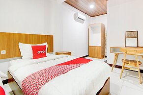 OYO 94371 Omah Sarindoyo