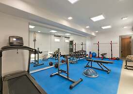 Villa With Resort Style Pool