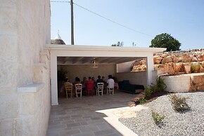 Idyllic Home With Pool Near Cisternino