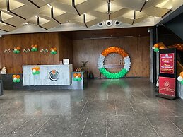 COURT REGALIA UNIT OF S & G FESTIVITIES