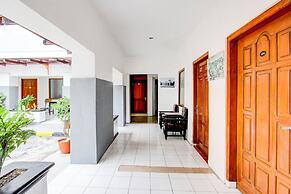 Collection O Jalan Slamet Riyadi Near Kampung Batik Kauman Formerly Ho