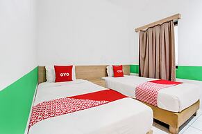 Collection O Jalan Slamet Riyadi Near Kampung Batik Kauman Formerly Ho