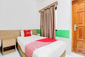 Collection O Jalan Slamet Riyadi Near Kampung Batik Kauman Formerly Ho