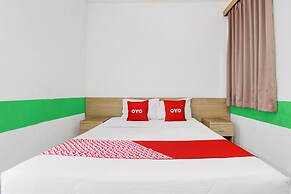 Collection O Jalan Slamet Riyadi Near Kampung Batik Kauman Formerly Ho