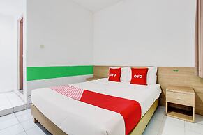 Collection O Jalan Slamet Riyadi Near Kampung Batik Kauman Formerly Ho