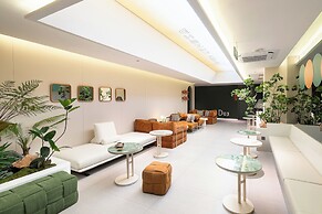 VISHAN Fashion Designer Trendy Residence