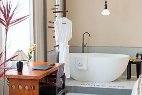 VISHAN Fashion Designer Trendy Residence