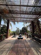 Mad Monkey Koh Sdach