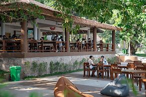 Mad Monkey Koh Sdach