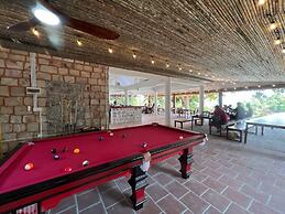 Mad Monkey Koh Sdach