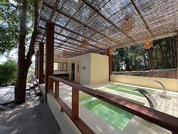 Mad Monkey Koh Sdach