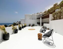 Villa With Fantastic Terrace-sea Views