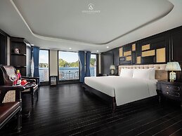 Luxury of the sea Cruise LanHa bay 5Star