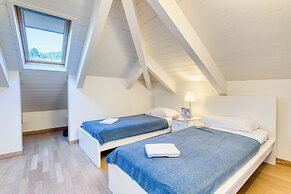 Il Regno Di Monica Attico Near The Sea