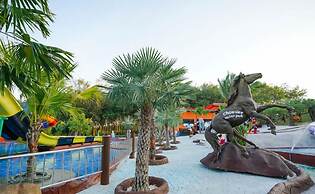 Chomview Lanta Water Park Resort