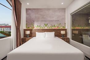 Kly Luxury Hotel
