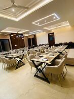 Hotel Mango Tree & Suites