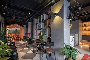 Iforest Youth Hotel - Nanjing Road Pedestrian Street Huanghe Road Stor