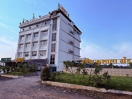 Hotel Kushala Grand, Dombivali