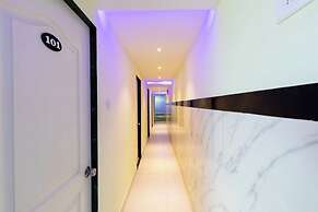 Hotel Shera Residency