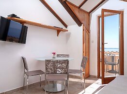 Apartments Spila Beach