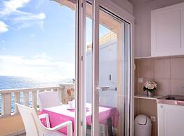 Apartments Spila Beach