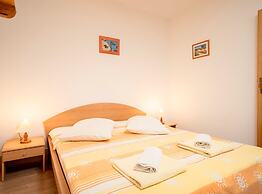 Apartments Spila Beach
