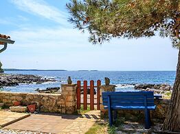 Beachfront Escape in Rovinj