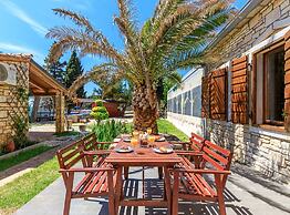 Beachfront Escape in Rovinj