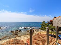 Beachfront Escape in Rovinj