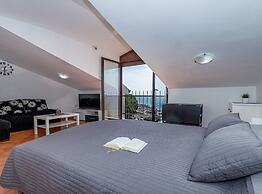 Beachfront Escape in Rovinj