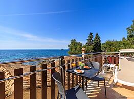 Beachfront Escape in Rovinj