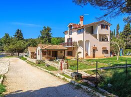 Beachfront Escape in Rovinj