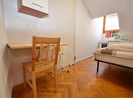 Comfortable and Compact Lodge