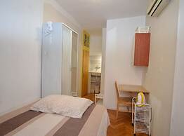 Comfortable and Compact Lodge