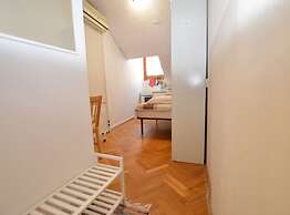 Comfortable and Compact Lodge