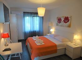 Comfortable Crikvenica Studio Apartments With Balcony