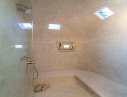 Charming Villa Near Ftelia Beach