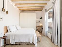 Charming Villa Near Ftelia Beach