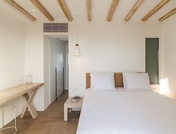 Charming Villa Near Ftelia Beach