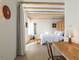 Charming Villa Near Ftelia Beach