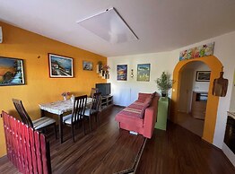 Classic and Modern Umag Apartment With Terrace and BBQ