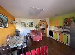 Classic and Modern Umag Apartment With Terrace and BBQ