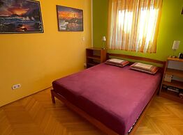 Classic and Modern Umag Apartment With Terrace and BBQ