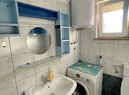 Classic and Modern Umag Apartment With Terrace and BBQ
